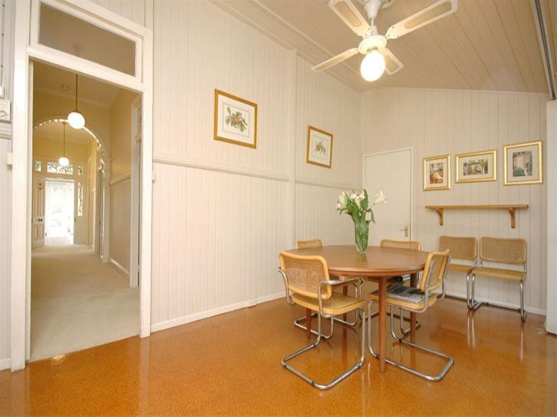 10 Hazlewood Street, New Farm QLD 4005