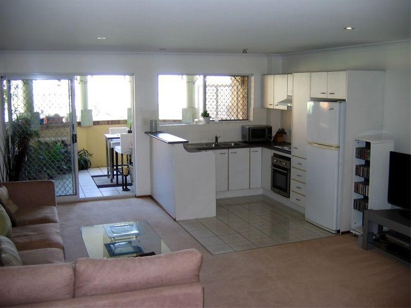 10/12 Little Street, Albion QLD 4010