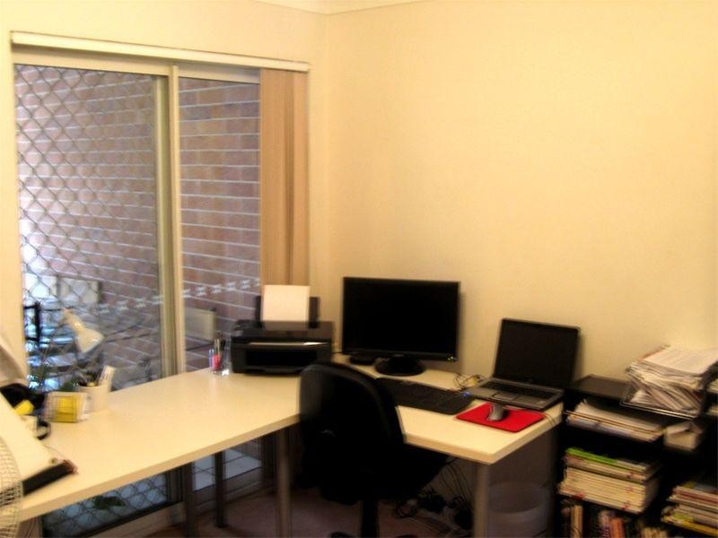 10/12 Little Street, Albion QLD 4010