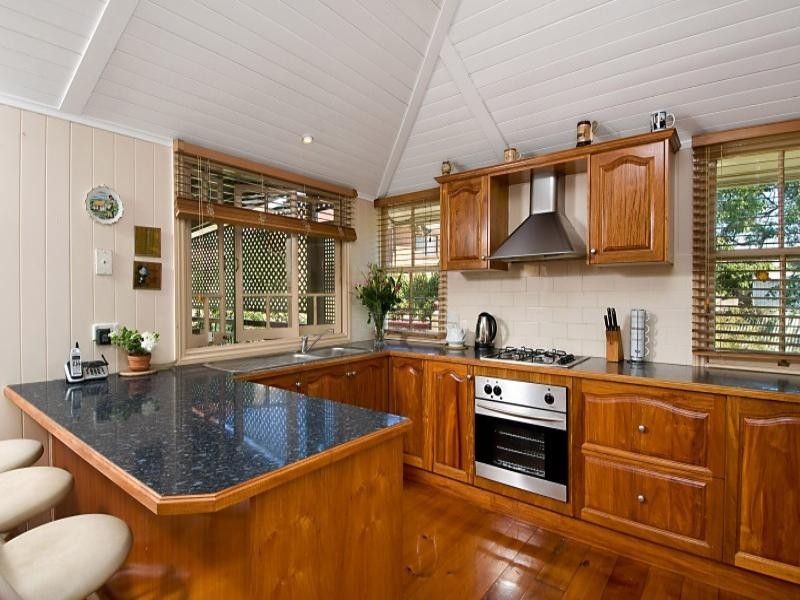 61 Qualtrough Street, Woolloongabba QLD 4102