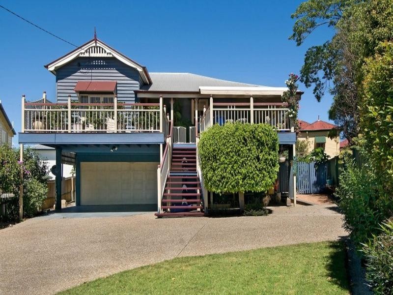 61 Qualtrough Street, Woolloongabba QLD 4102