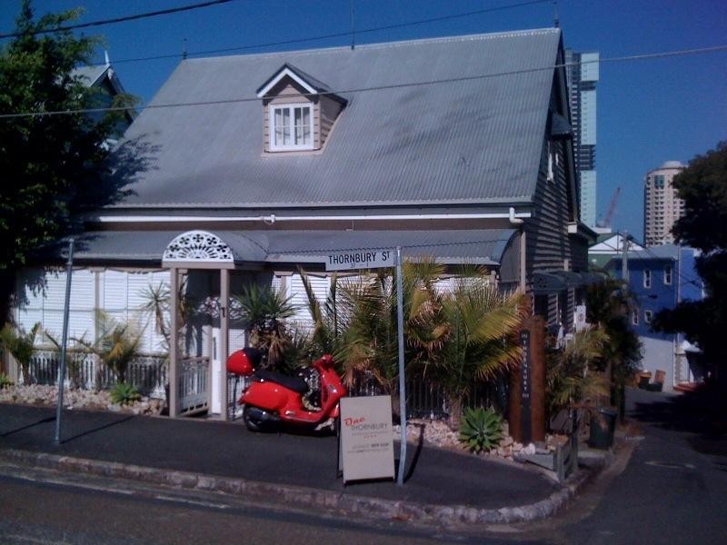 1 Thornbury Street, Spring Hill QLD 4000