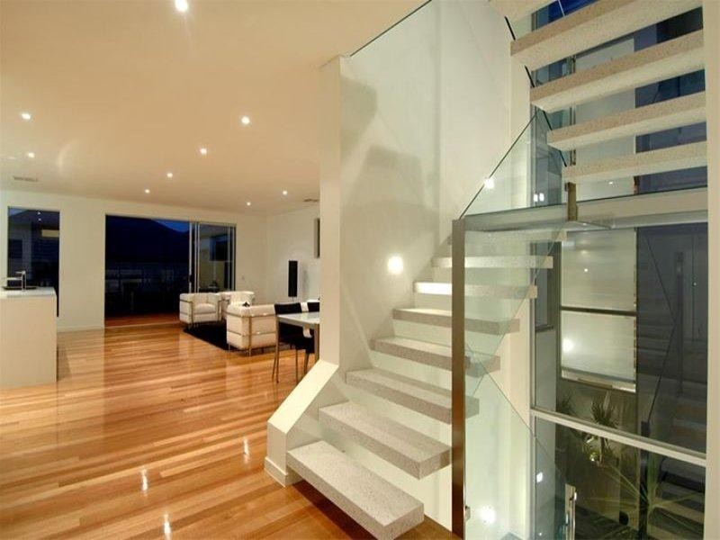 18 Midvale Lane, Newstead QLD 4006