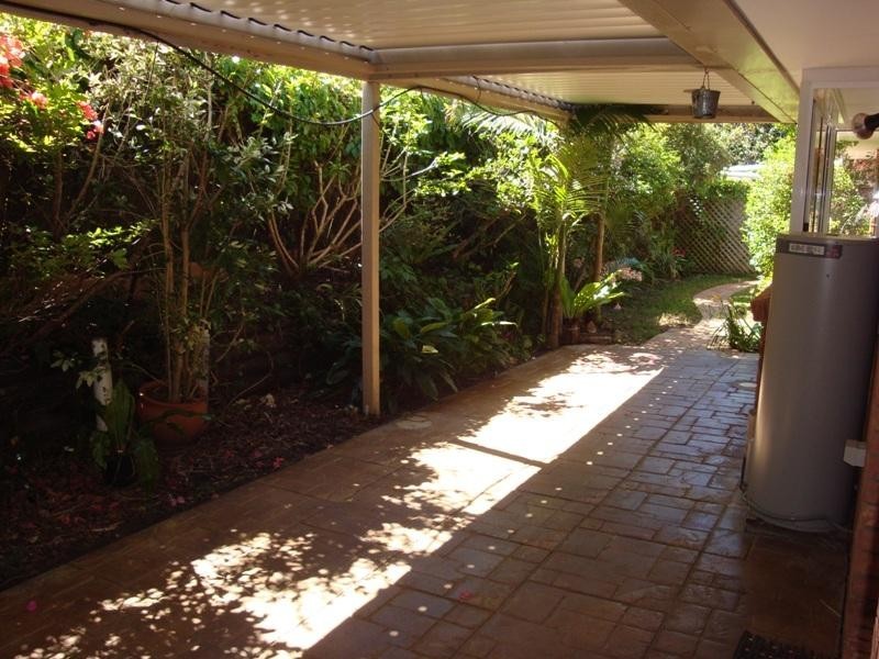 17 Birchley Street, Chapel Hill QLD 4069