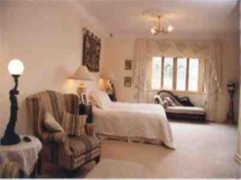 126 Camphor Lane, Wooloowin QLD 4030