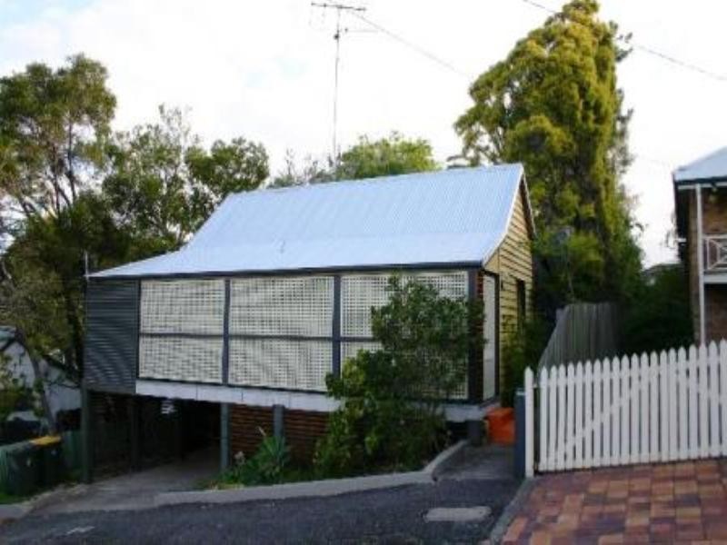 28 Kinross Street, Spring Hill QLD 4000