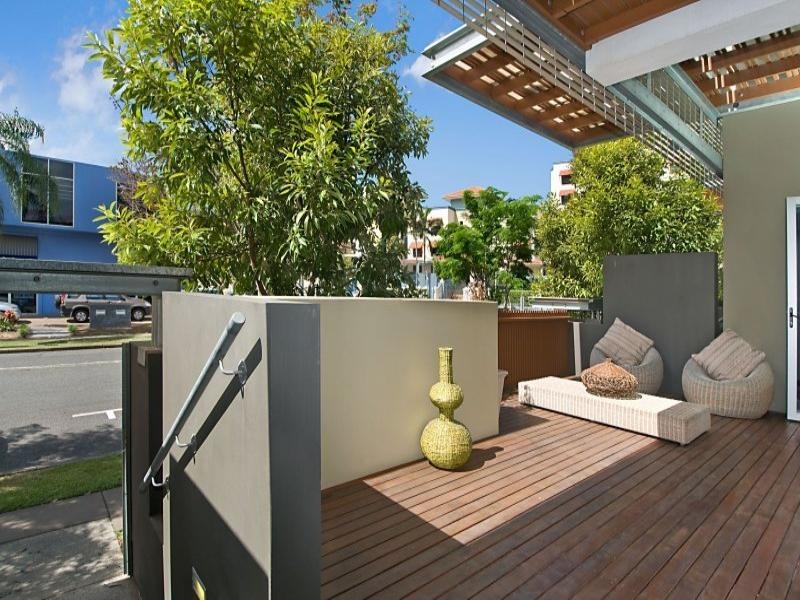 17/20 Newstead Terrace, Newstead QLD 4006