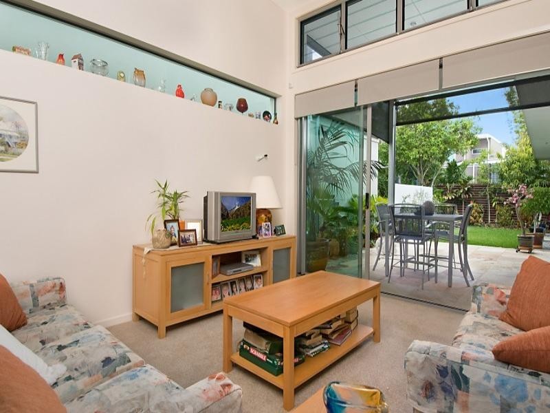 38 Refinery Parade, New Farm QLD 4005