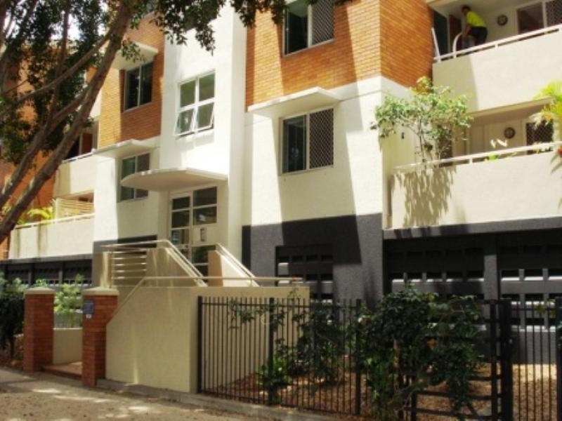 15/15 Vernon Terrace, Newstead QLD 4006