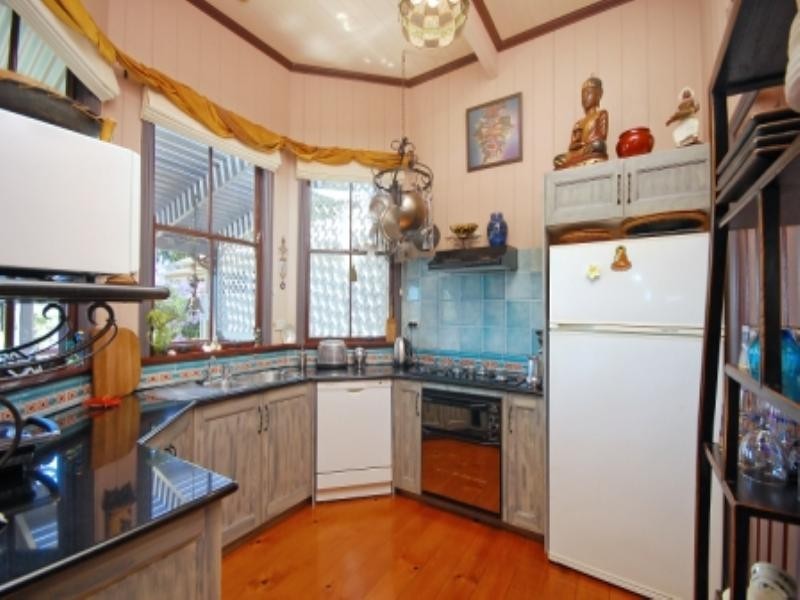 144 Dornoch Terrace, Highgate Hill QLD 4101