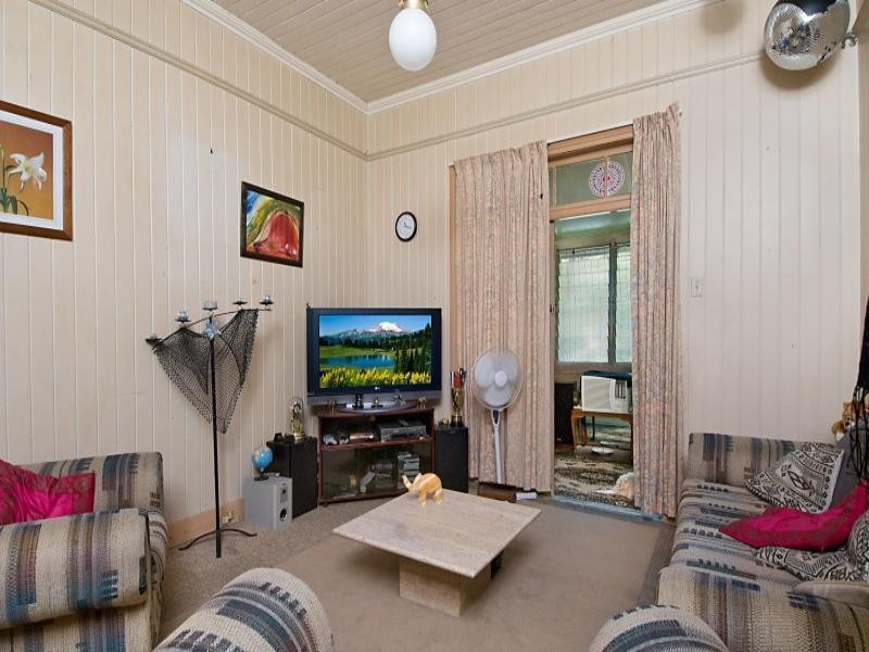 10 Crosby Road, Albion QLD 4010