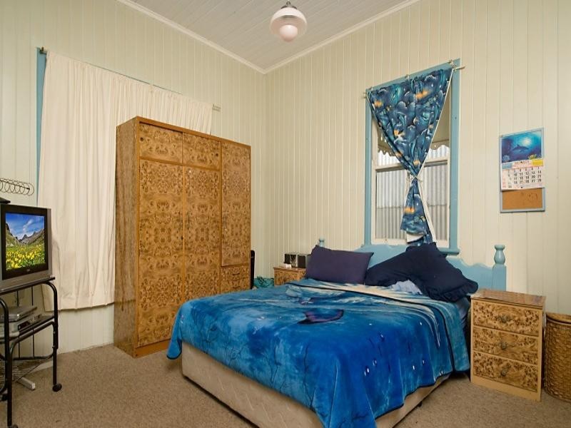 10 Crosby Road, Albion QLD 4010