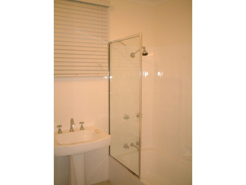 55 Shafston Avenue, Kangaroo Point QLD 4169