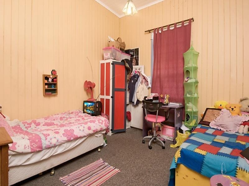 15 Lucy Street, Albion QLD 4010