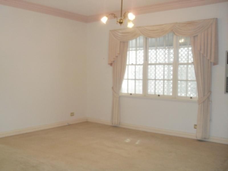 7 Thornbury Street, Spring Hill QLD 4000