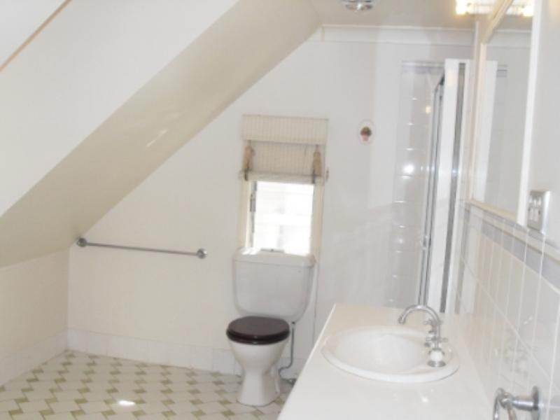 7 Thornbury Street, Spring Hill QLD 4000