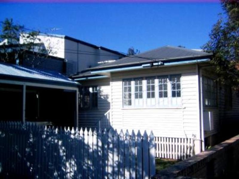 11 Dickson Street, Morningside QLD 4170