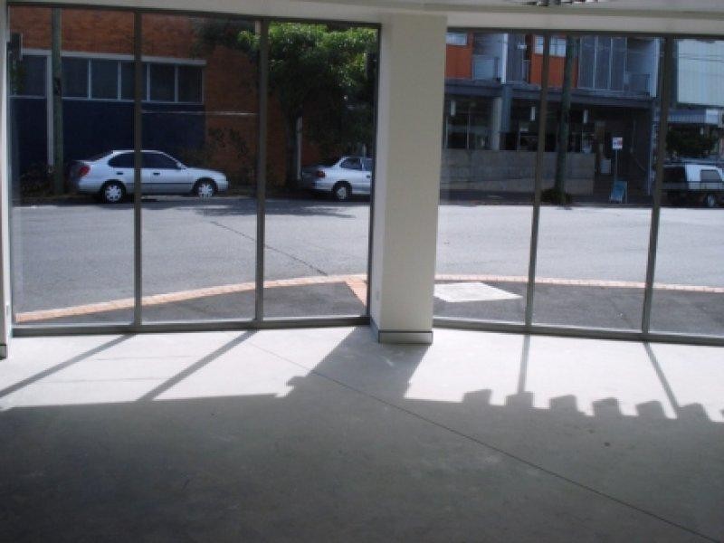 2/16 Chester Terrace, Newstead QLD 4006