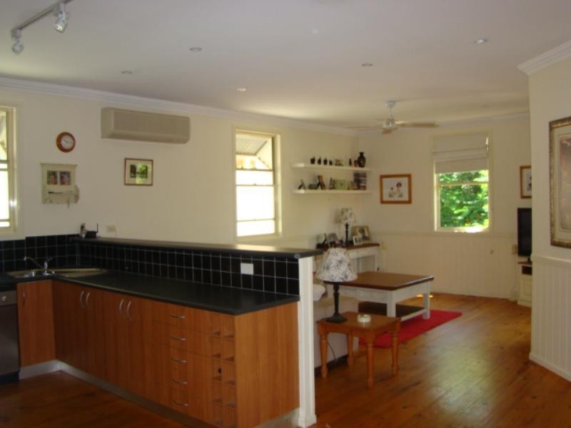 74 Chancellor Street, Sherwood QLD 4075