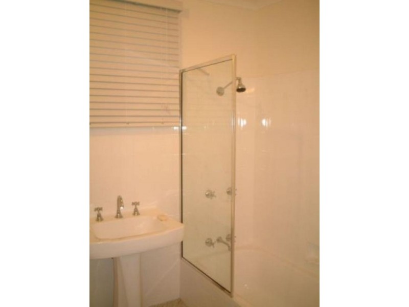 55 Shafston Avenue, Kangaroo Point QLD 4169