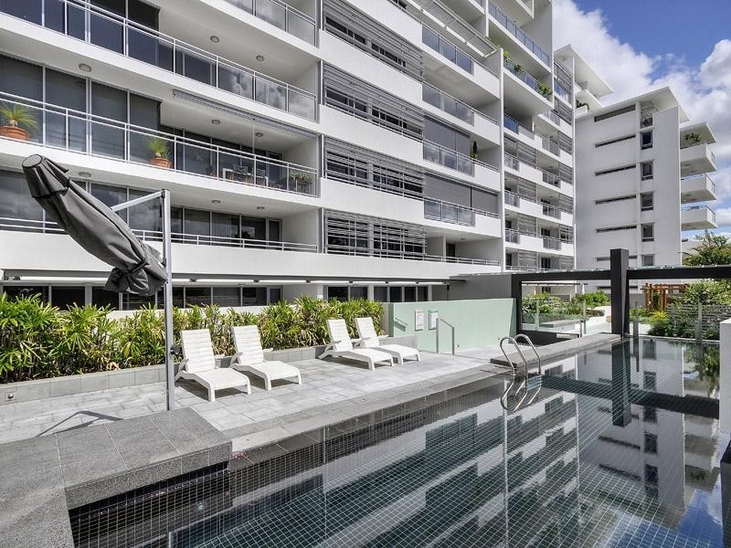 4521/40 Hollins Crescent, New Farm QLD 4005