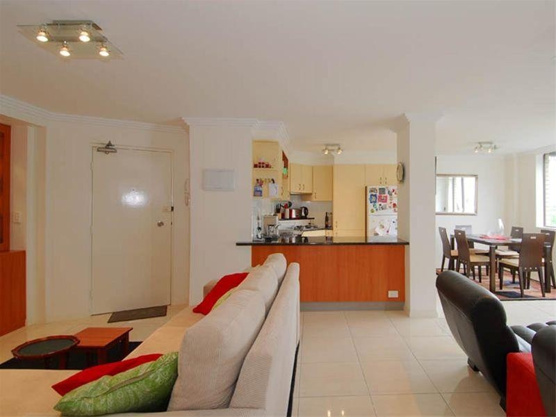 18/574 Boundary Street, Spring Hill QLD 4000