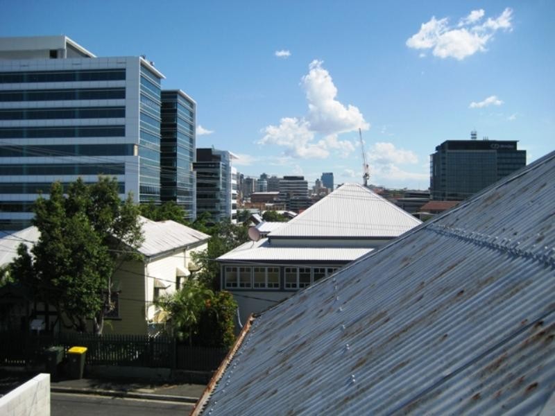 19 Light Street, Newstead QLD 4006