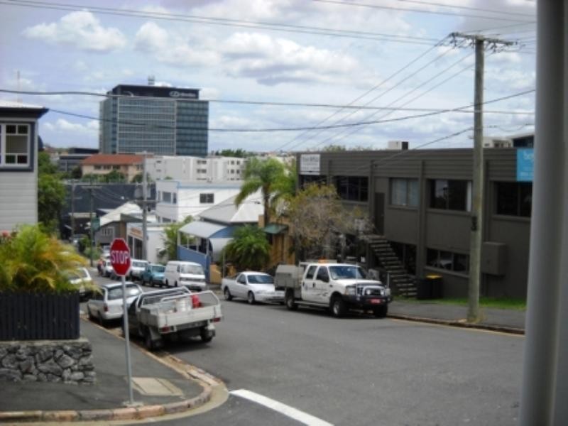 19 Light Street, Newstead QLD 4006