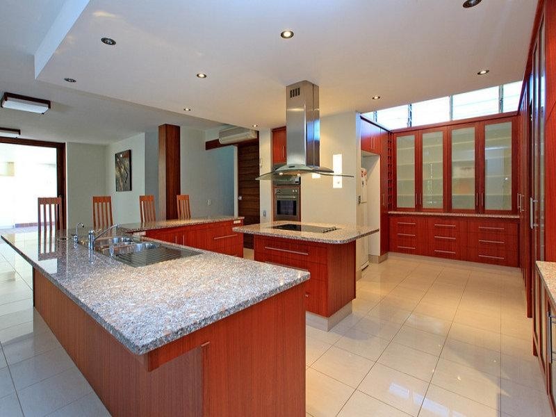 3 Stoneleigh Street, Coorparoo QLD 4151