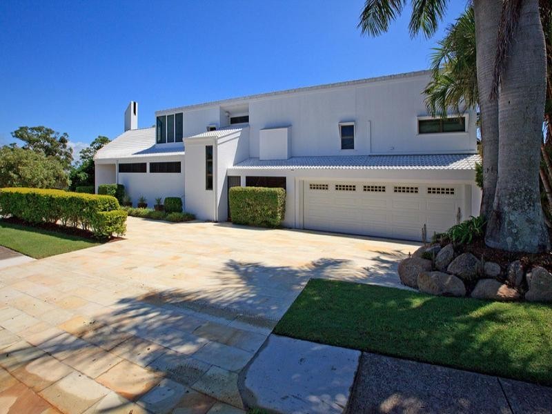 3 Stoneleigh Street, Coorparoo QLD 4151