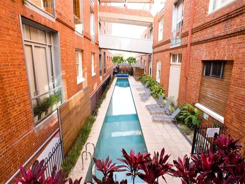 102/64 Macquarie Street, Teneriffe QLD 4005