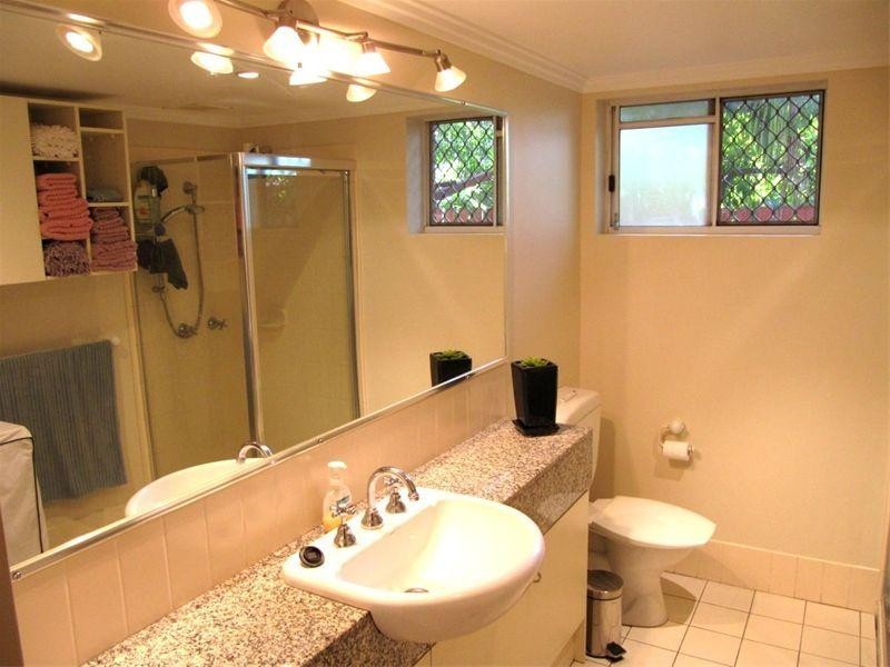 1/27 Dobson Street, Ascot QLD 4007