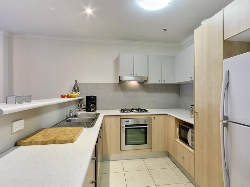 125/54 Vernon Terrace, Teneriffe QLD 4005