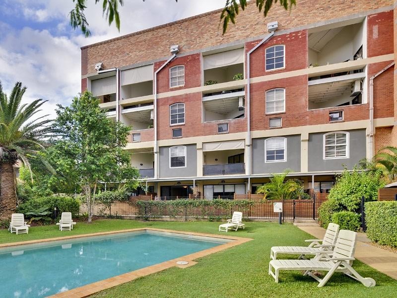 125/54 Vernon Terrace, Teneriffe QLD 4005