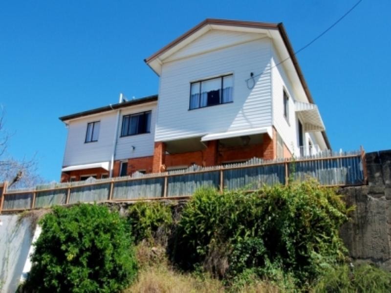 24 Cowlishaw Street, Bowen Hills QLD 4006