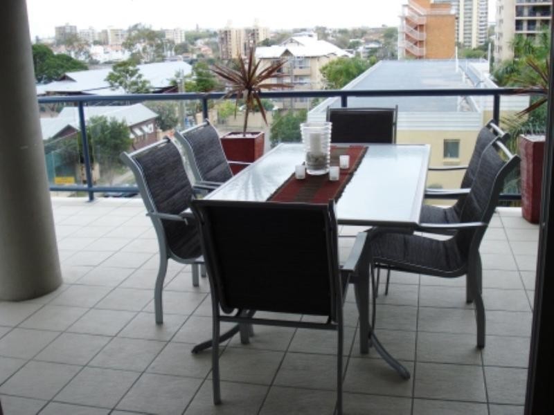 13/19 Thorn Street, Kangaroo Point QLD 4169