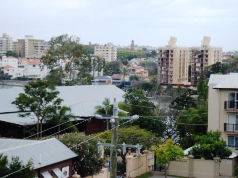 13/19 Thorn Street, Kangaroo Point QLD 4169