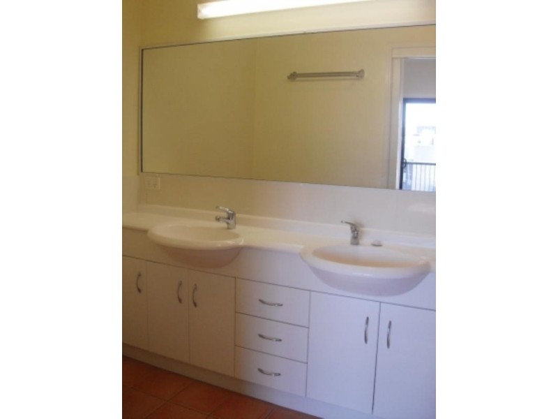 13/3 Heaslop Street, Woolloongabba QLD 4102