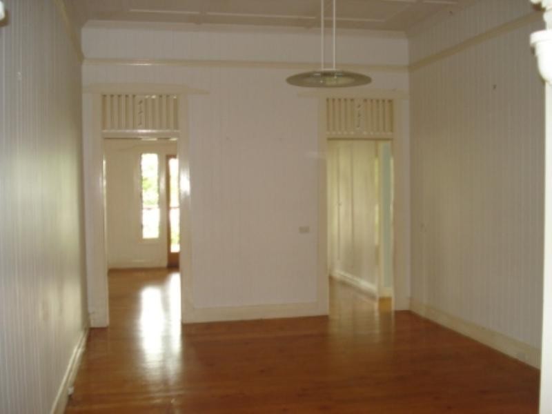 8 Lechmere Street, New Farm QLD 4005