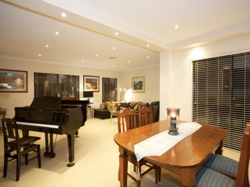 12 Trequanda Place, Bridgeman Downs QLD 4035