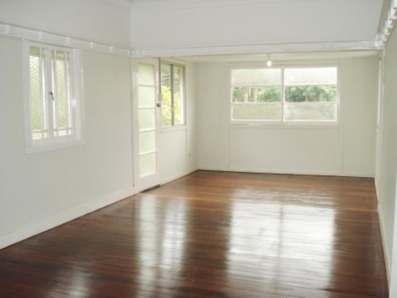 5 Carroll Crescent, Grange QLD 4051