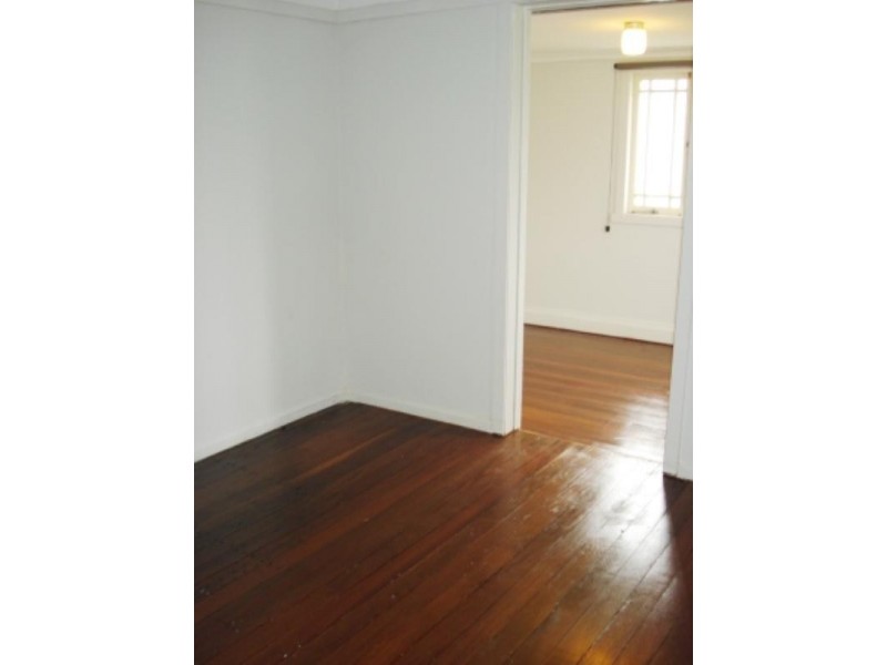 5 Carroll Crescent, Grange QLD 4051