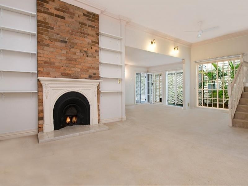 7 Thornbury Street, Spring Hill QLD 4000