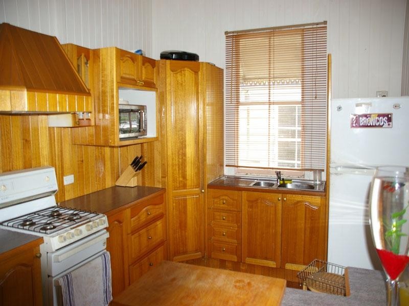 6 Wyndham Street, Herston QLD 4006