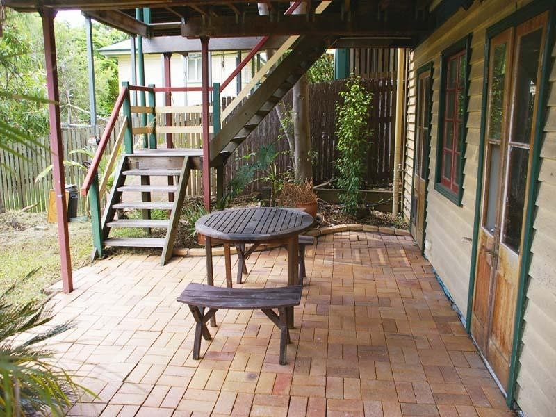 6 Wyndham Street, Herston QLD 4006