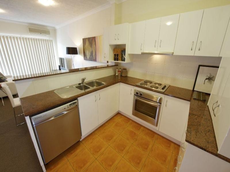 13/3 Heaslop Street, Woolloongabba QLD 4102