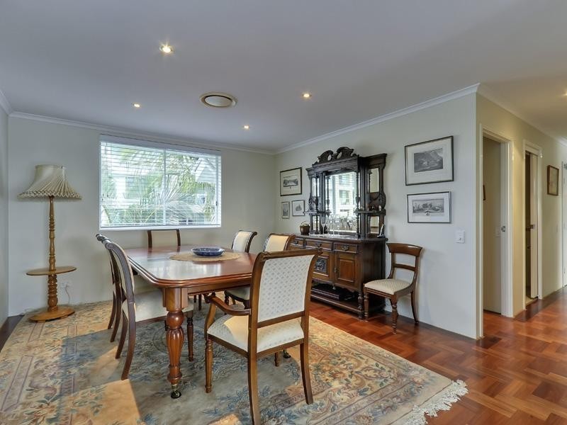 10/15 Vernon Terrace, Teneriffe QLD 4005