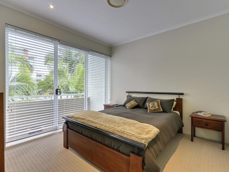 10/15 Vernon Terrace, Teneriffe QLD 4005