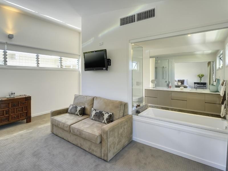 30 Chambers Street, New Farm QLD 4005