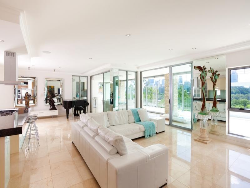 1/68 Lower River Terrace, Kangaroo Point QLD 4169